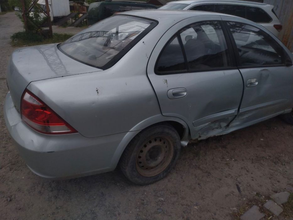 Nissan Almera 2008, автомат