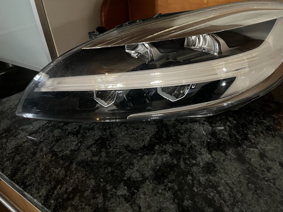 Óticas para Volvo V40