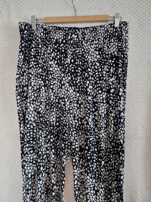 Alladynki, haremki. Wiskoza.  H&M. Rozmiar M/L