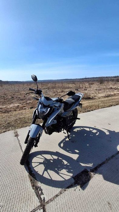 Мустанг мт 150-8