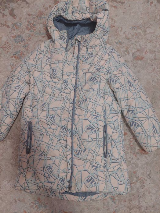 Продам пальто для дівчинки