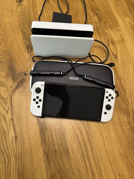 Nintendo Switch OLED White