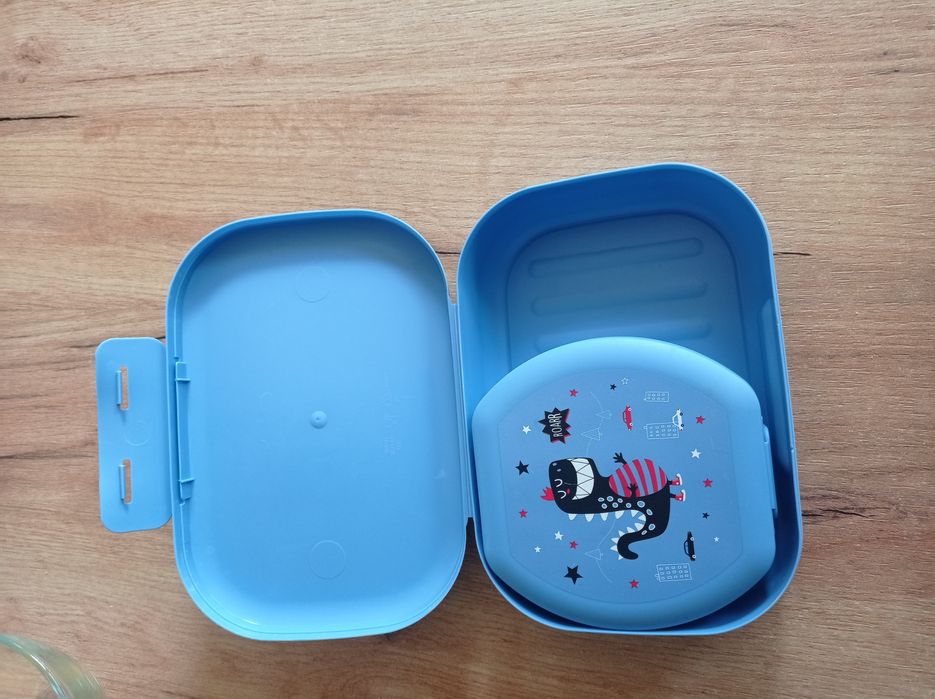 Lunch box - śniadaniówka z dinozaurem