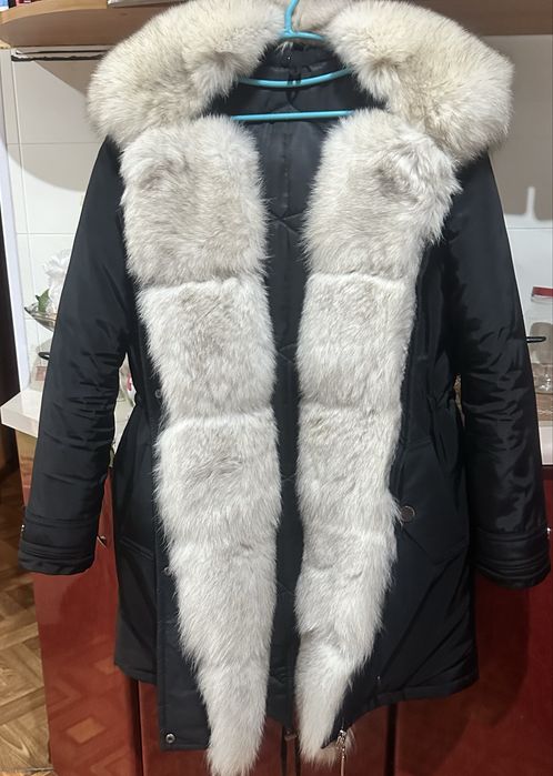 Парка с натуральним хутром фінского песця