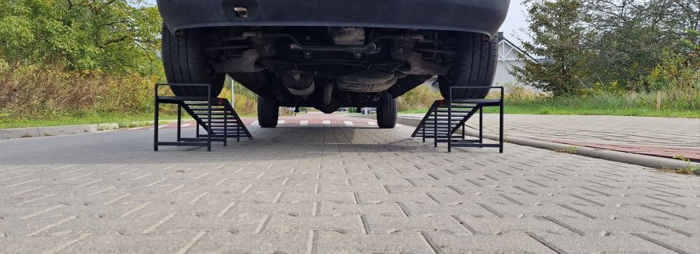 Najazdy samochodowe do 3 ton. 140x30x30 Wysyłka. STRUKSTAL