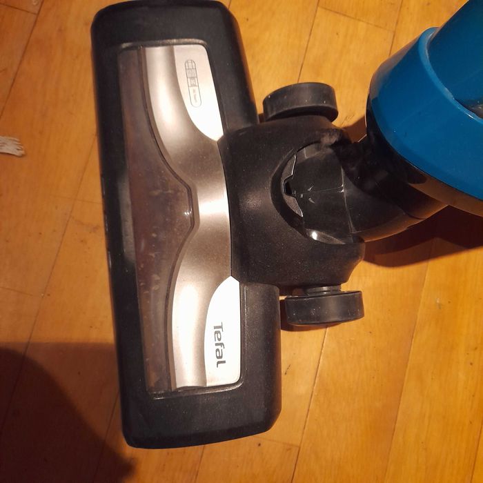Odkurzacz ręczny firmy Tefal bez ładowarki