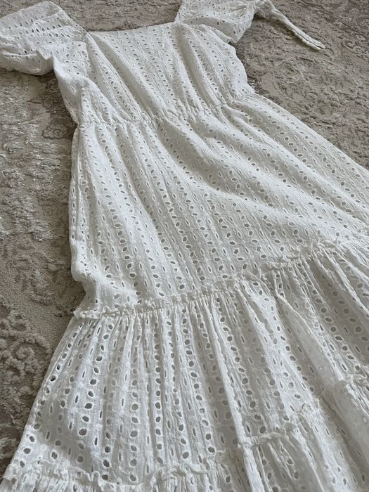 Сукня біла літня