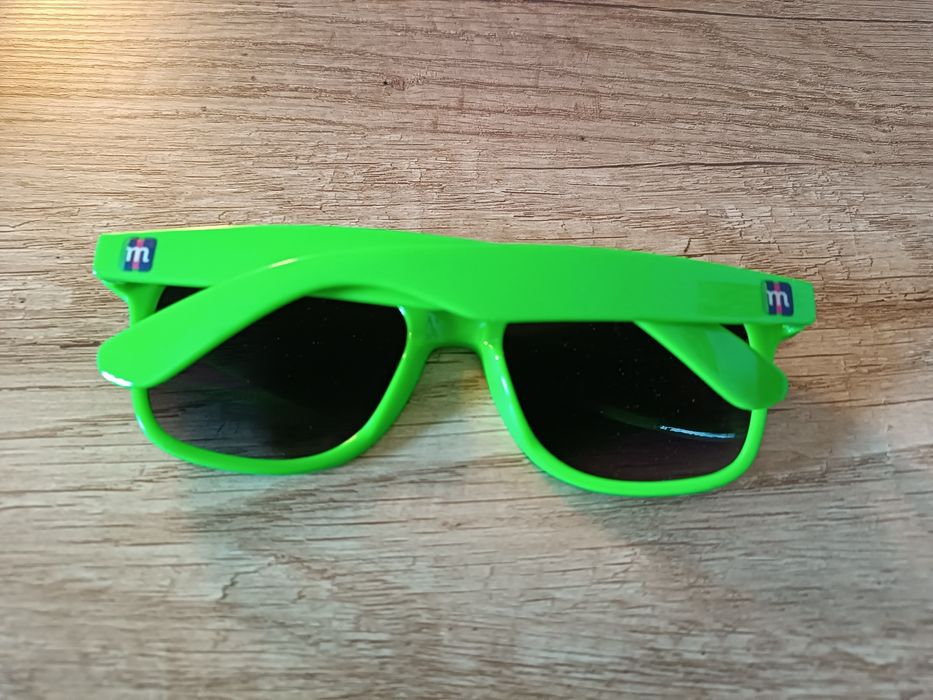 Zielone okulary przeciwsłoneczne