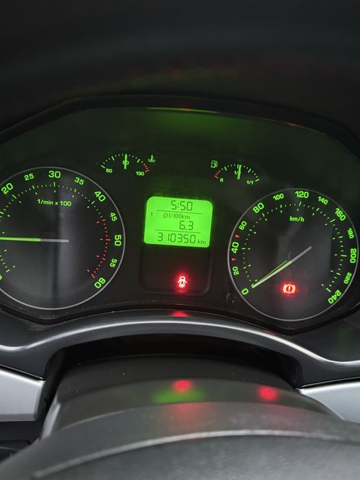 Продам октавію а5 2008р 2.0 tdi