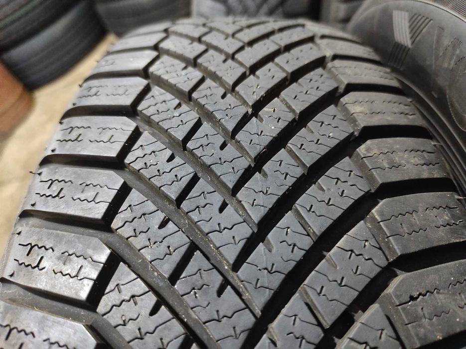Преміум Зимова гума шини Yokohama Bluearth Winter V906 195/65 R15 91T!