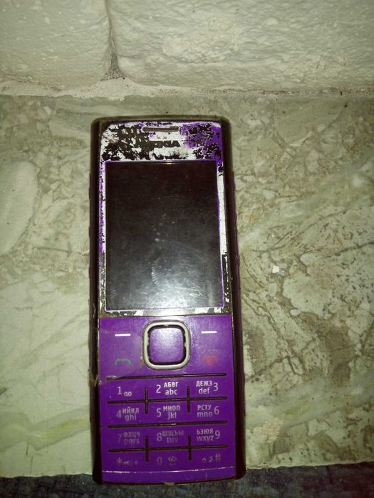 продам телефон Nokia старий бувший у використанні