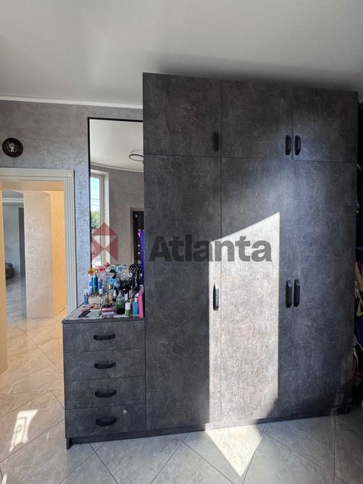 Продам дом в Малиновском районе с ремонтом 177м2-270000у.е