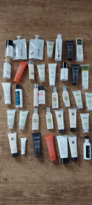 Kremy balsamy do ciała 37 sztuk małe idealne w podróży