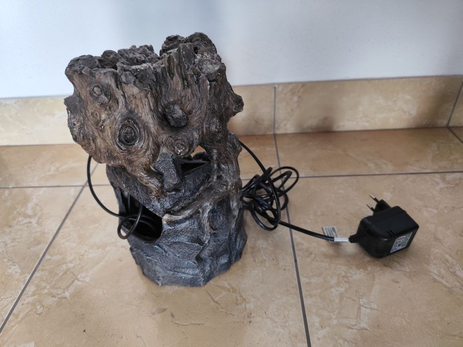Fonte de água decorativa