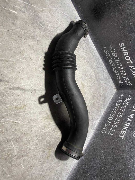 Патрубок інтеркулера повітряний Renault Laguna 2 1.9 dCi  77001160C5
