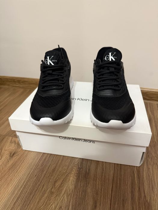 Buty sportowe damskie Calvin Klein rozmiar 41