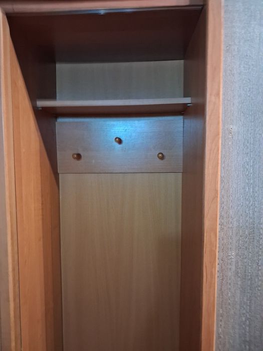 Шкаф и комод в прихожею