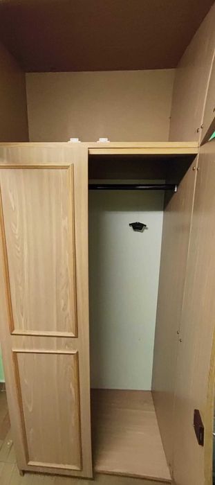 szafa 80 cm x 213 cm