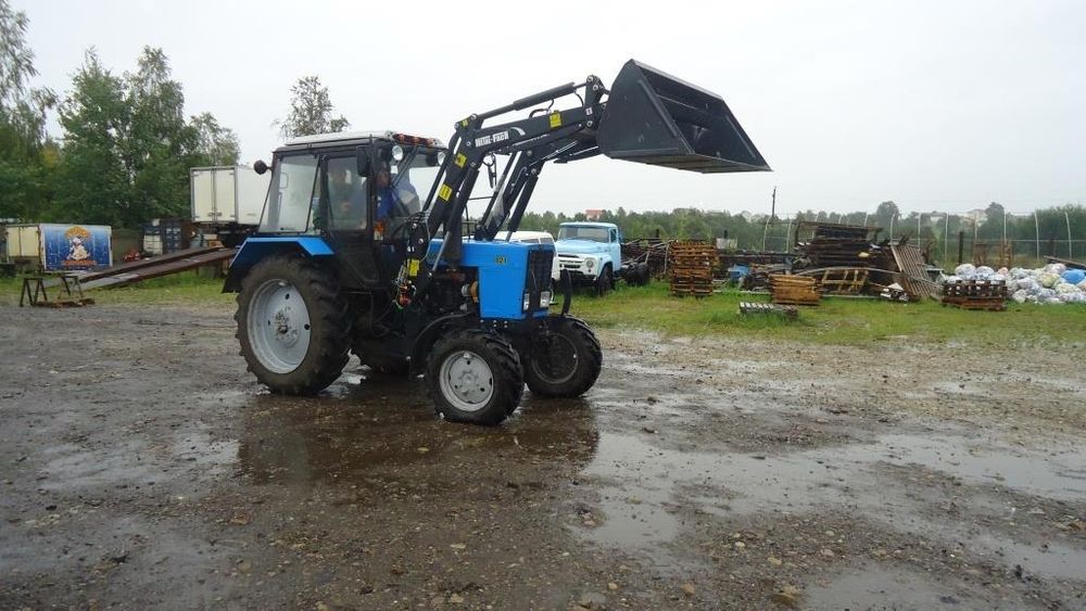 КУН Фронтальний навантажувач Metal-Fach ( Метал Фах ) Т 229/2