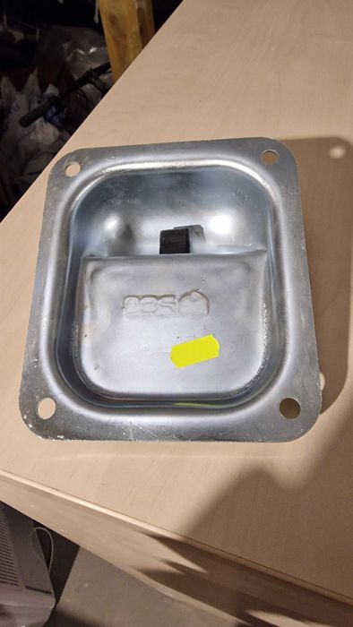 Ogranicznik gumowy do bramy skrzydłowej opór do bramy (2 sztuki)