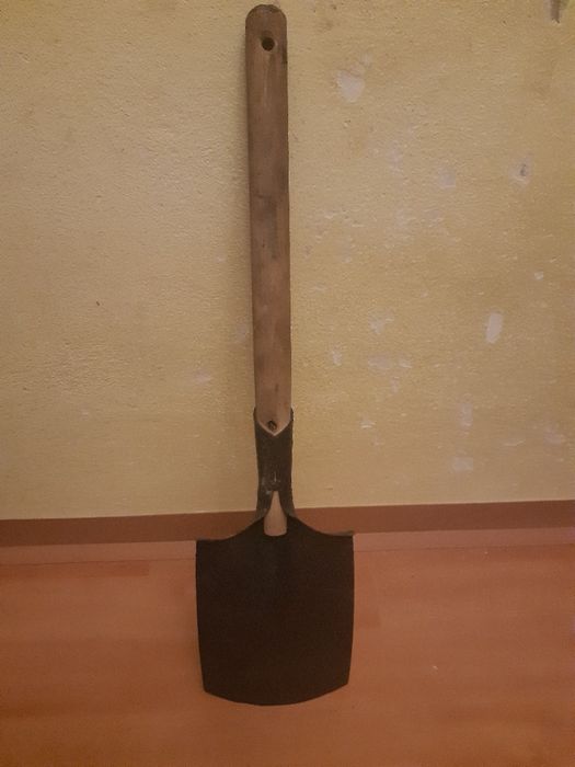 Łopaty saperkie sygnowane