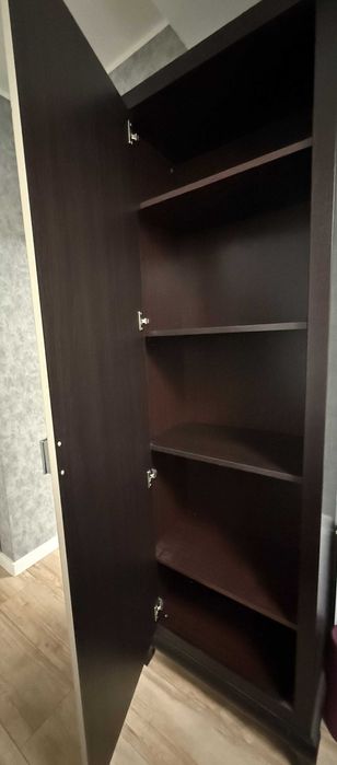 Szafa Laviano 1D, wysoka, pojemna, stylowa