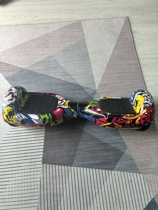 Hoverboard com coluna e leds