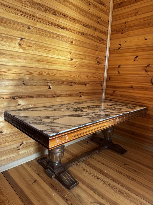 Продам стіл мрамурний