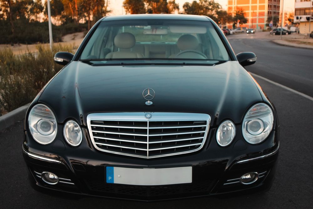 Mercedes-Benz E220 — photo 2