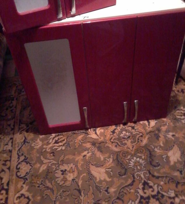 Продам кухонный , навесной шкафчик