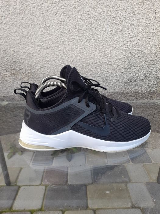 Кросовки Nike Wmns Air Max Bella ..розмір 40.5 довж.уст.25.см