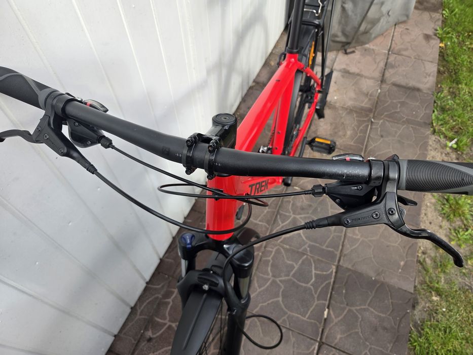 Rower jak nowy Trek Dual Sport 2 # 28 cali Rama L Akcesoria # stan idealny