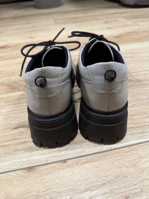 Szare botki lakierki rozm 40