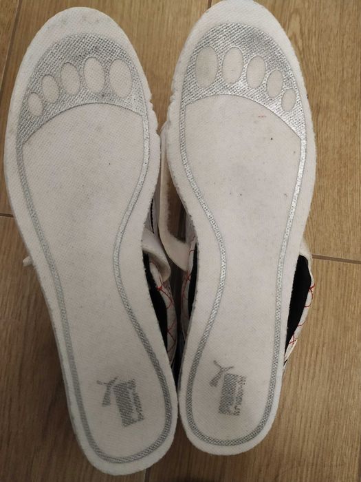 Puma Ferrari drift cat 6 rozmiar 35, białe buty sportowe