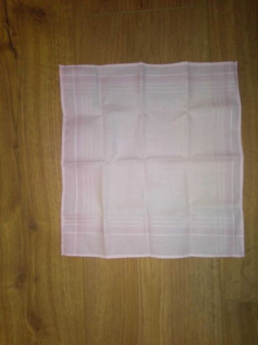 Chusteczka bawełniana do nosa damska naszywka 28 x 26cm różowa nowa