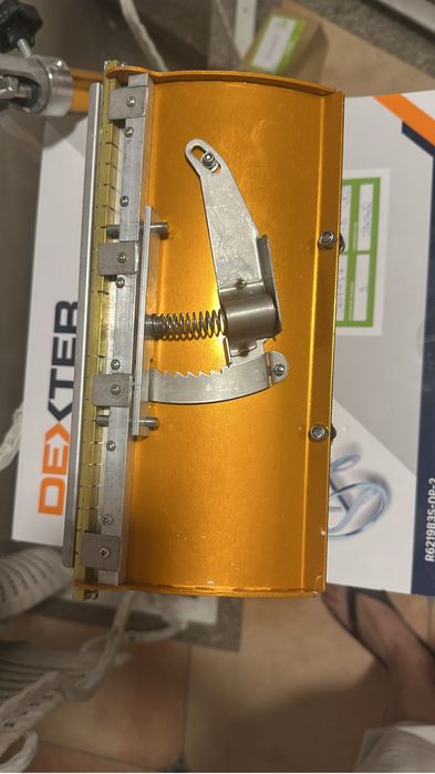 Ferramenta emassar pladur.