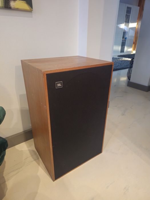 Potężne kolumny JBL 43111WX