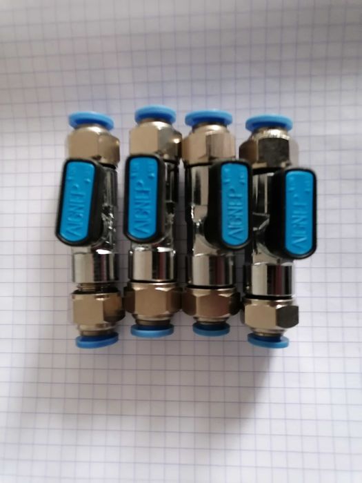 Komplet 4 zaworów kulowych Aignep 1/4" szybkozłączki pneumatyczne,nowe
