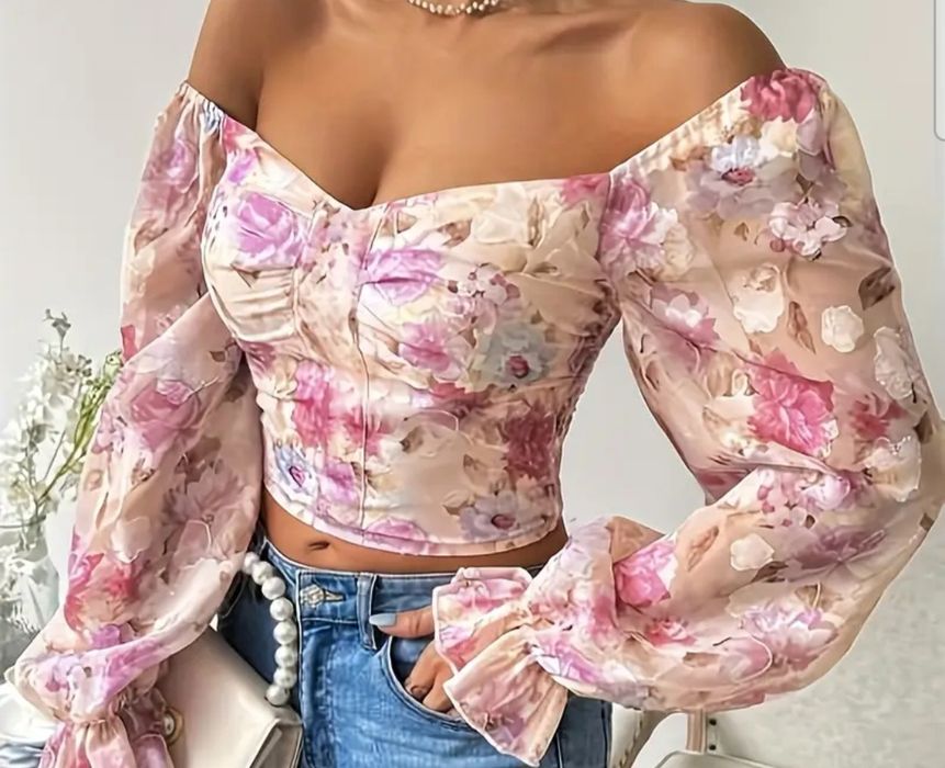 Bluzka z odkrytmi ramionami