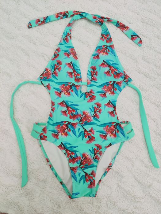 Купальник цельный 134 - 146 см