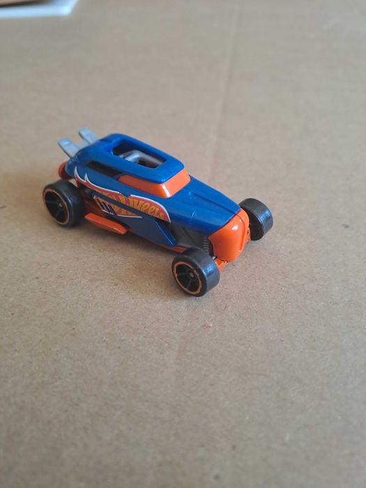 Hot Wheels modelo Rip Rod [2013]