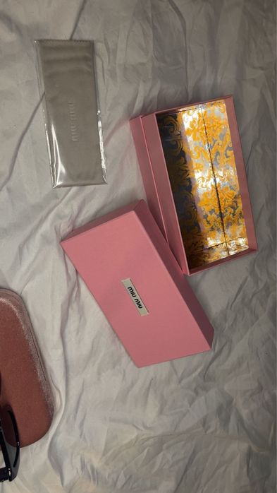 Okulary przeciwsłoneczne Miu Miu SMU56YS
