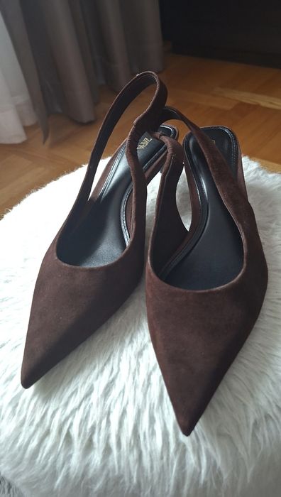 Zamszowe buty zara