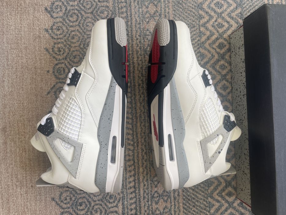 Nike Air Jordan 4 White Cement 2025