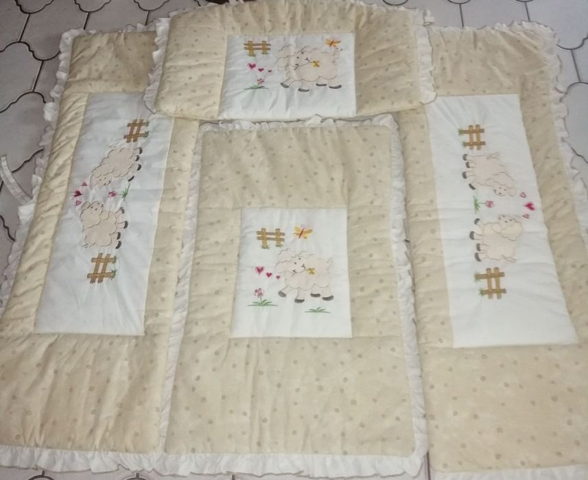 Komplet do dziecięcego łóżeczka