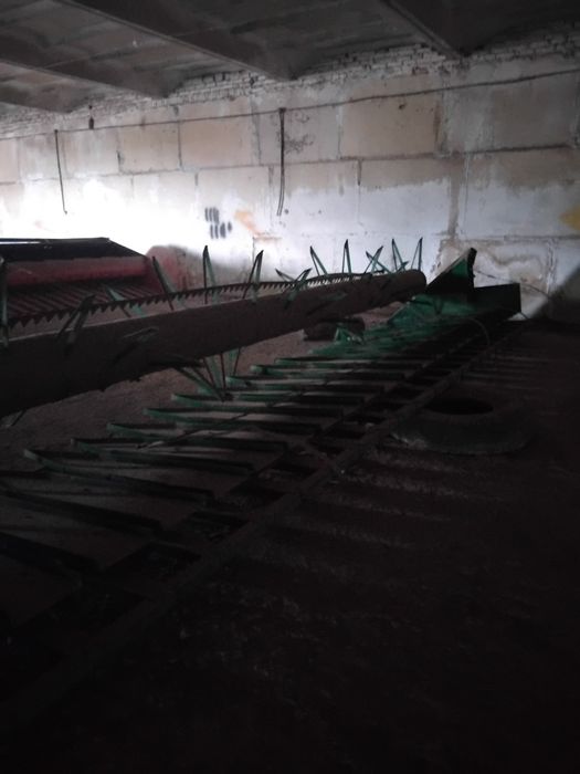 Приставка для збирання соняшника ПС-9,1