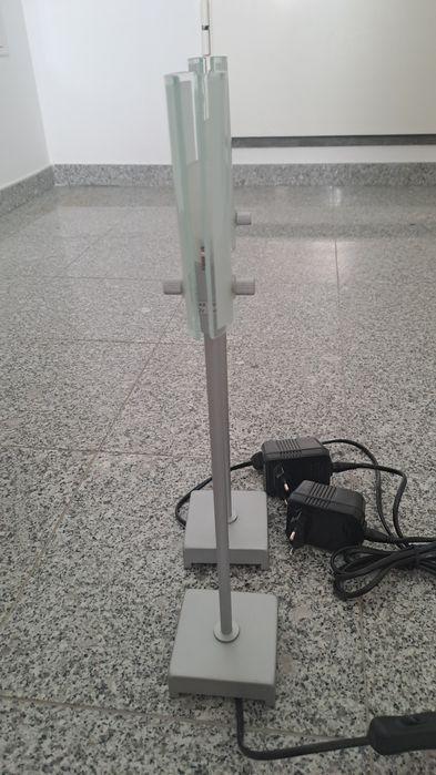 2 candeeiros de mesa/cabeceira