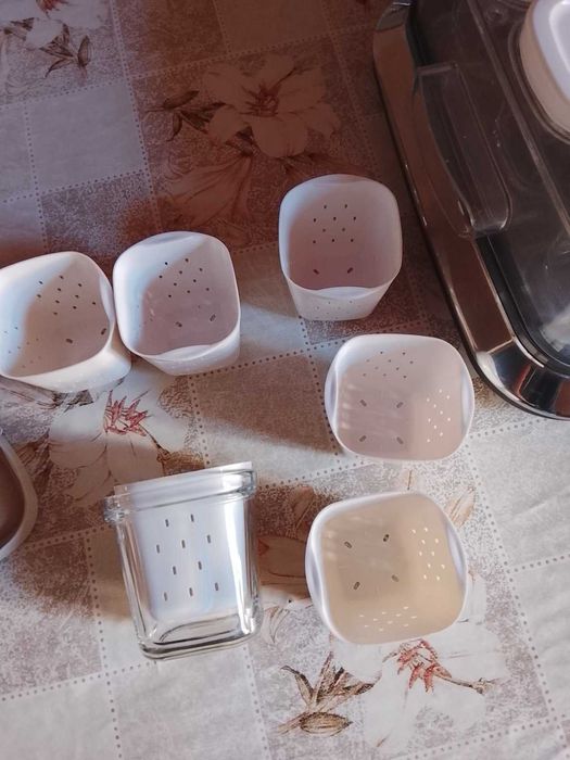 Йогуртниця фірми Tefal