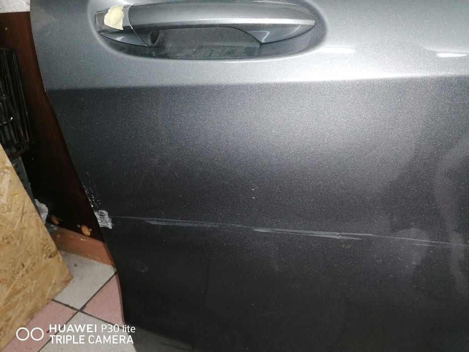 Porta direita mercedes  Classe A w176