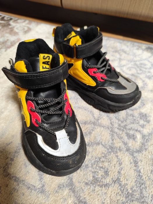 Чобітки осінні для хлопчика